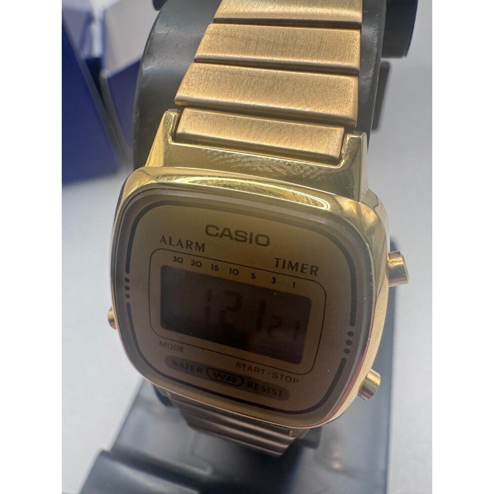 Authentic Casio Women's Vintage LA670WGA-1 Daily Alarm Digital Gold-tone Watch - Picture 8 of 11